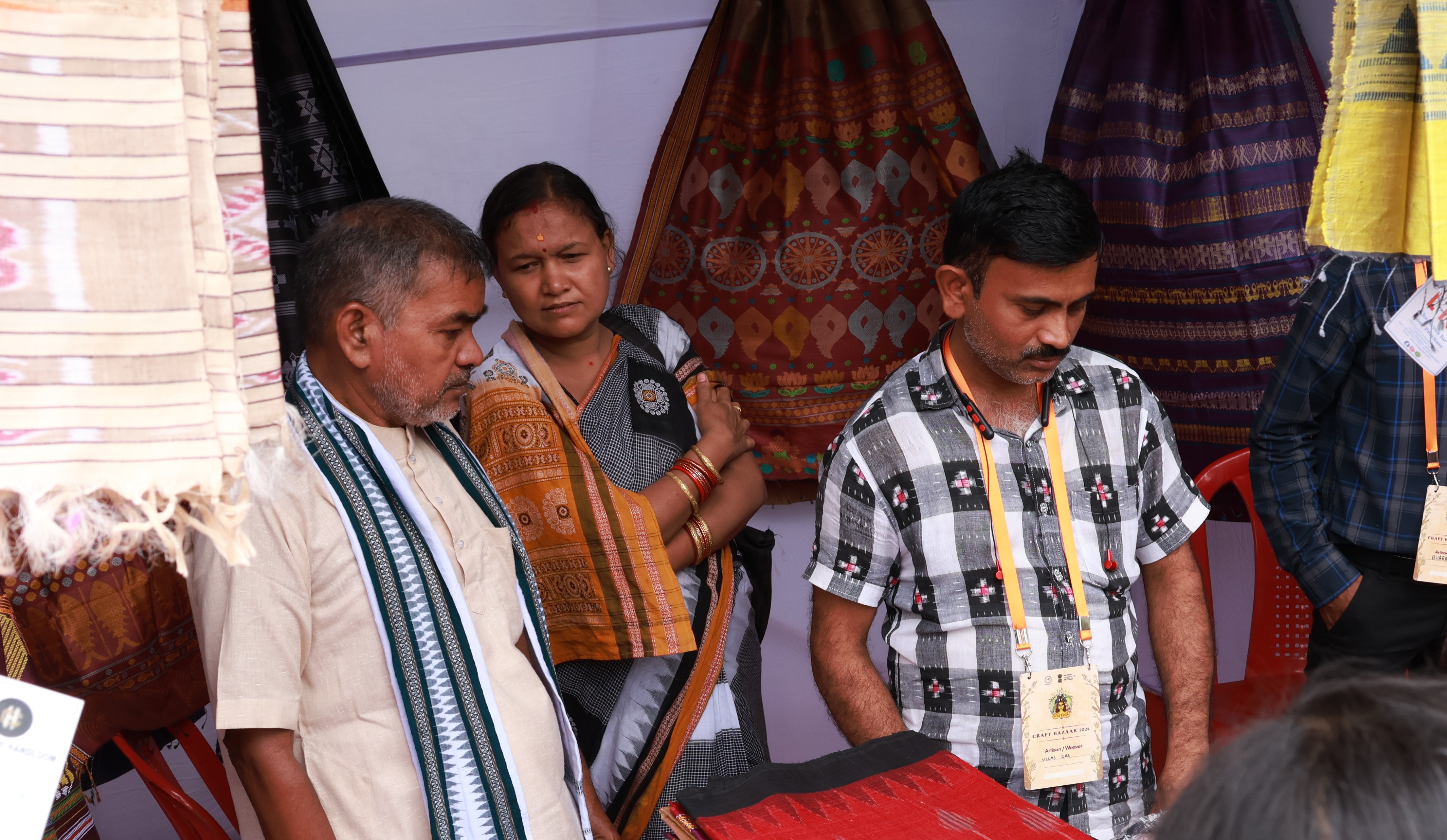 Students with Artisian during Cluster Visit