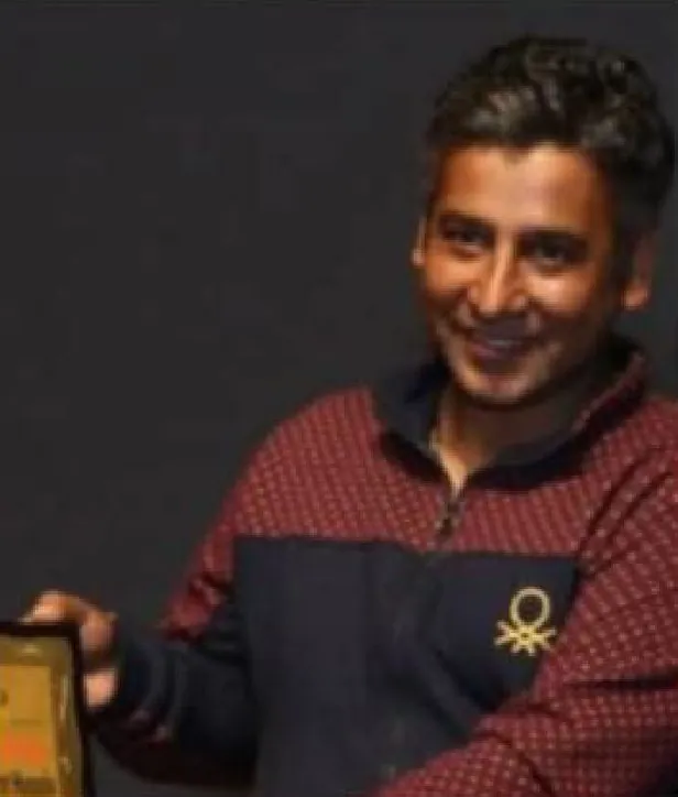 Artisan – Basharath Hussaina Malla