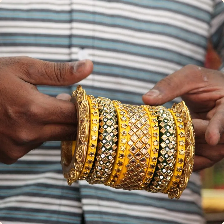 Lac Bangles