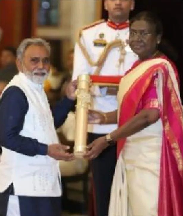 Artisan – Lavjibhai Parmar