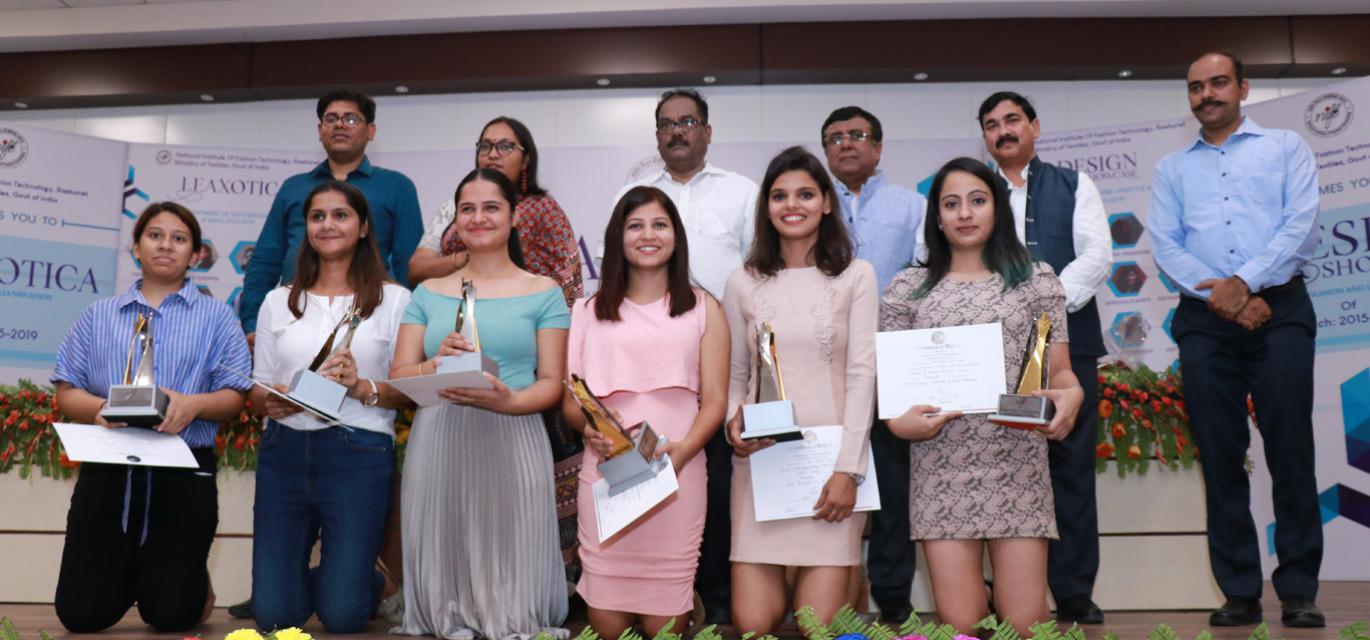 Graduation show 19