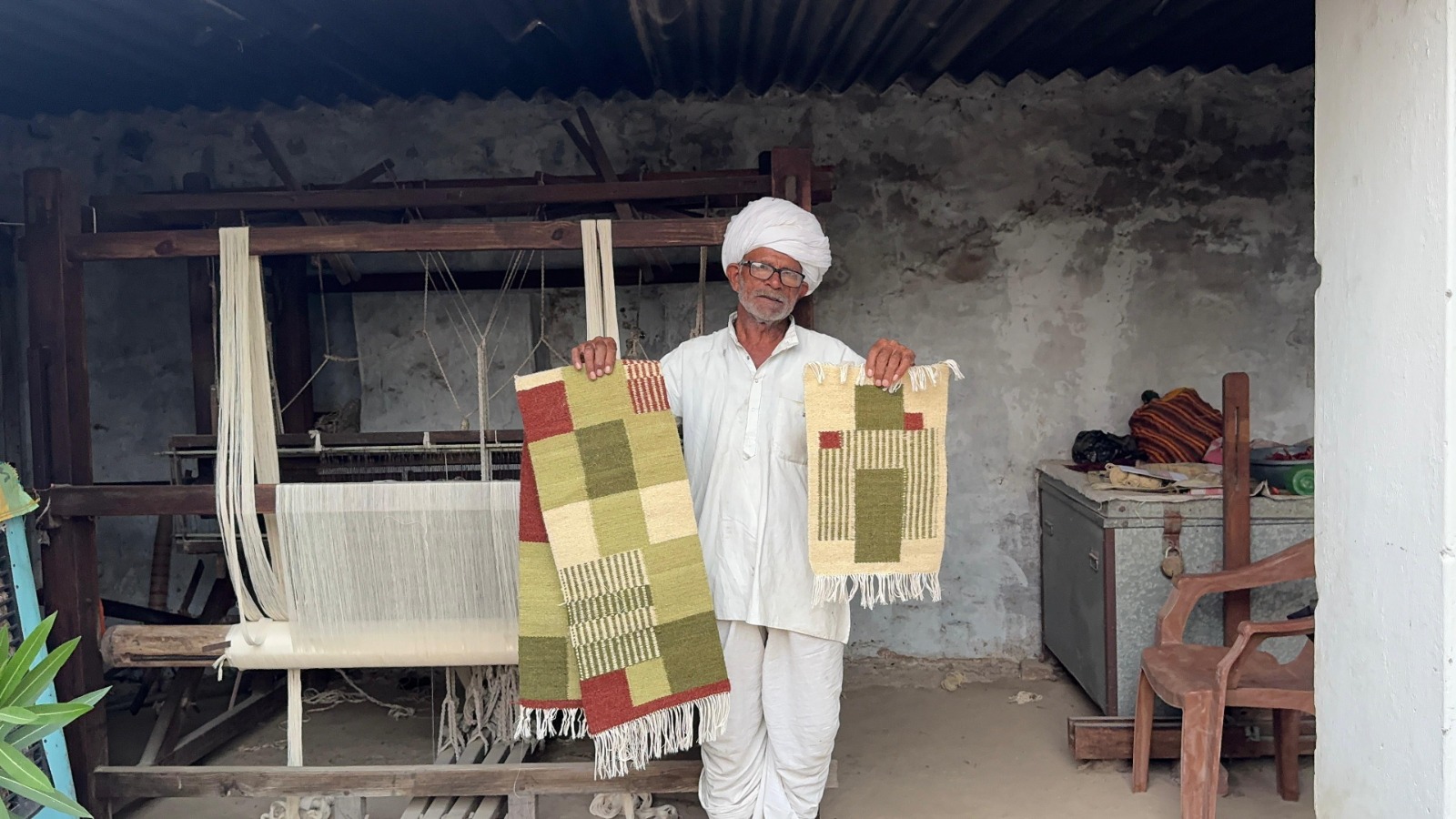Handwoven dhurries: Jawaja